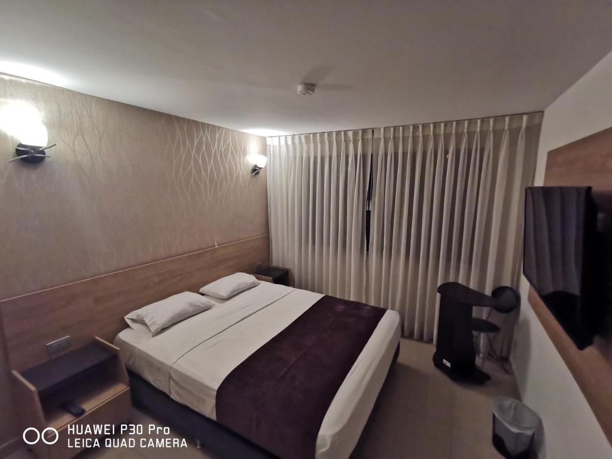 Hotel Lindsay Манисалес Экстерьер фото